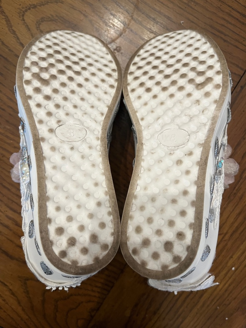 Journee Collection Floral Appliqué Slip-On Shoes, size 8 - Picture 12 of 15